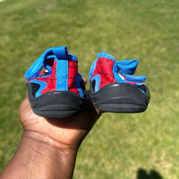Disney Marvel Spiderman Toddler Boy‎ Swim Shoes Size 10 - Picture 9 of 12